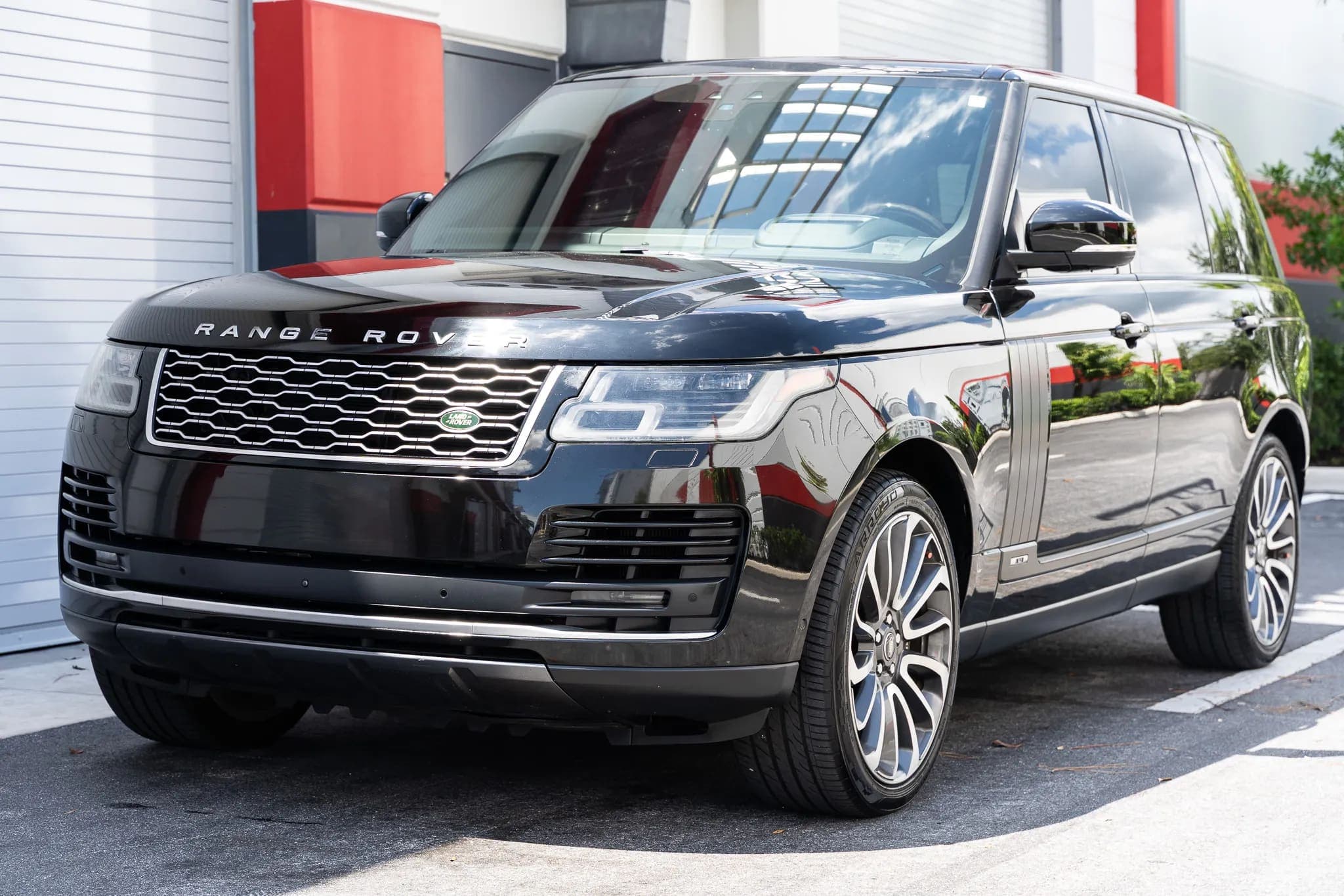 2018 Land Rover Range Rover Supercharged LWB, view