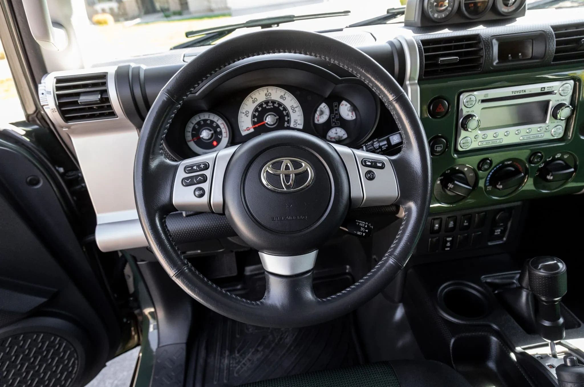 2011 Toyota FJ Cruiser Trail Teams Special Edition, view