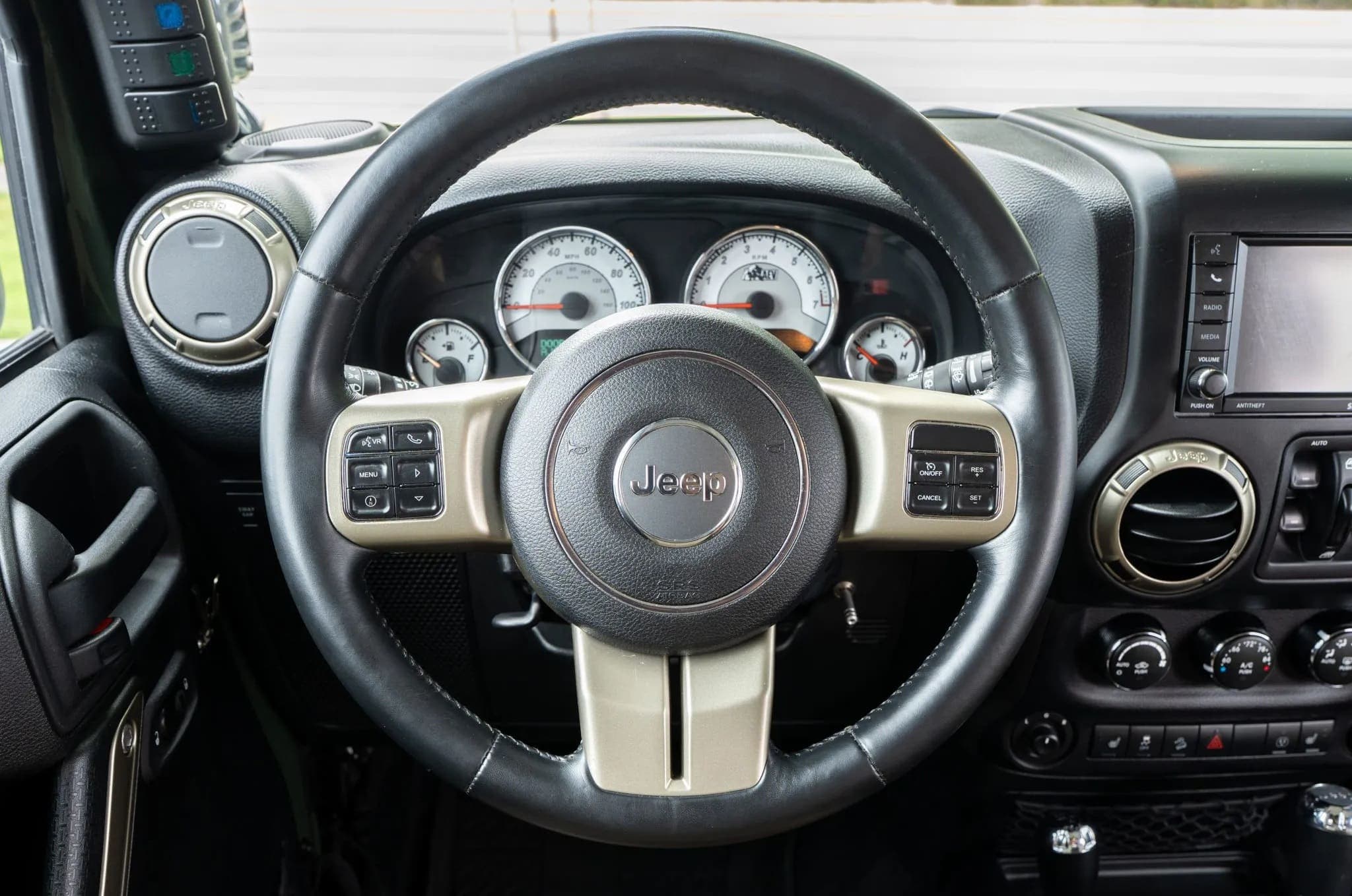 Jeep Wrangler Unlimited Rubicon AEV Filson Edition, view