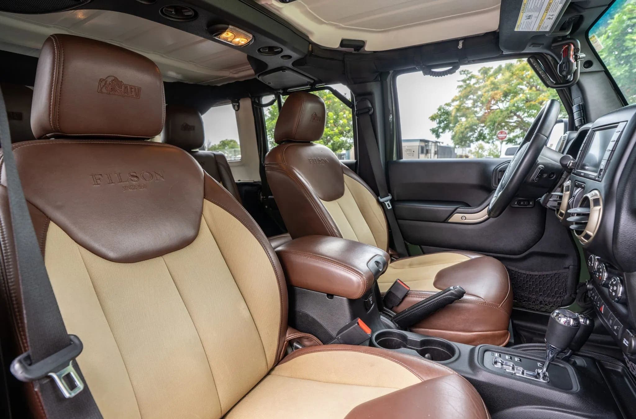 Jeep Wrangler Unlimited Rubicon AEV Filson Edition, view