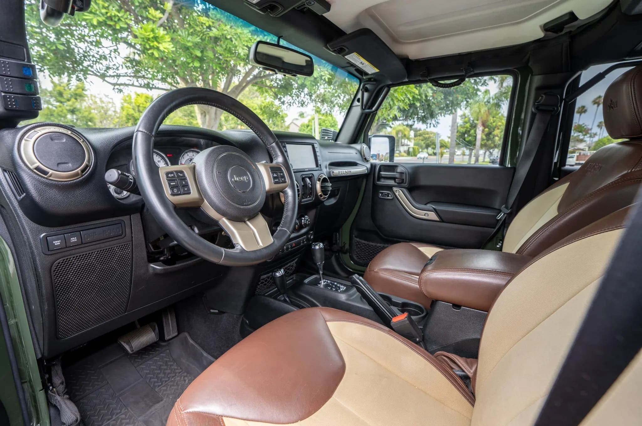 Jeep Wrangler Unlimited Rubicon AEV Filson Edition, view