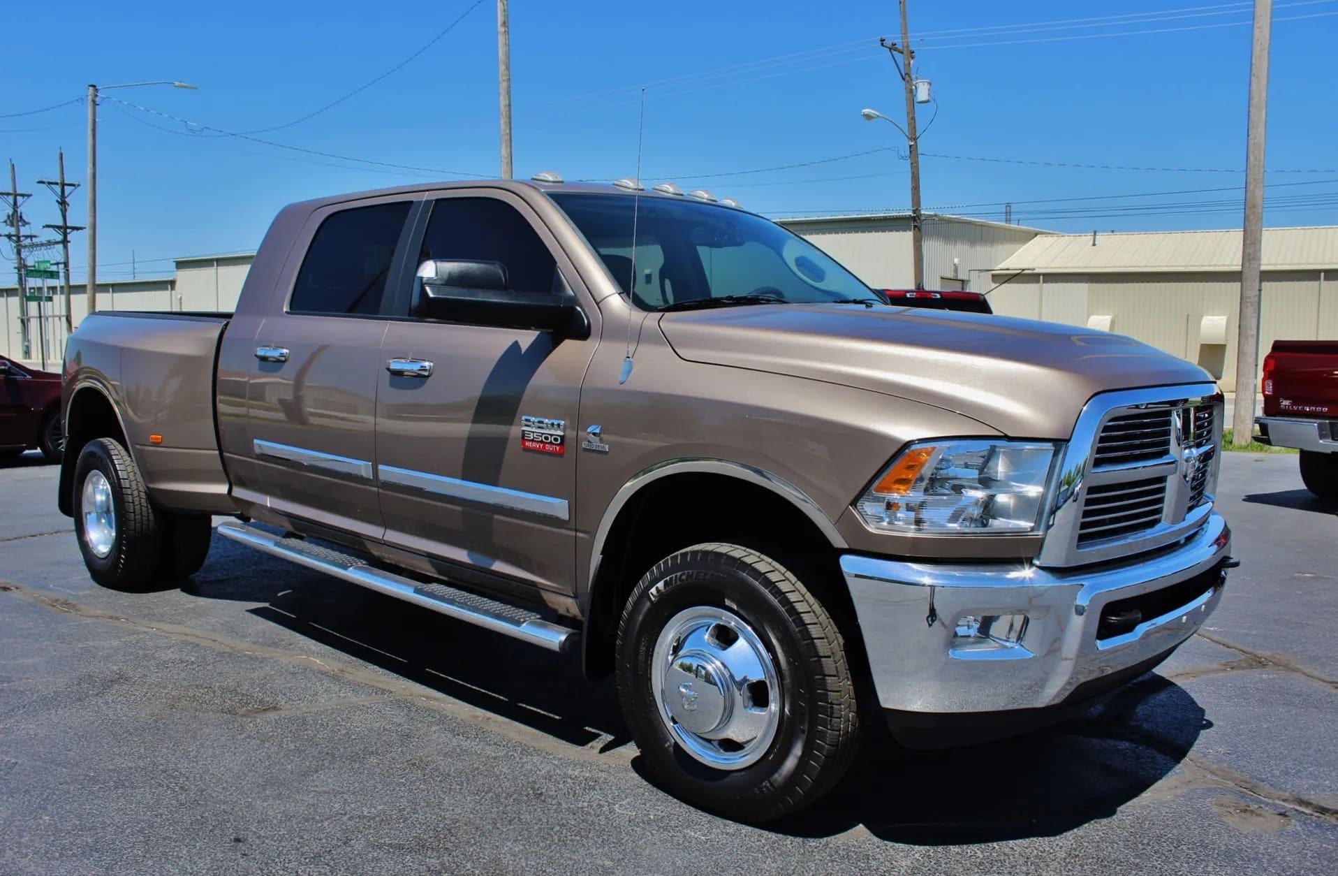 2010 Dodge Ram 3500 SLT Mega Cab Big Horn Cummins Dually 4×4 6-Speed, view