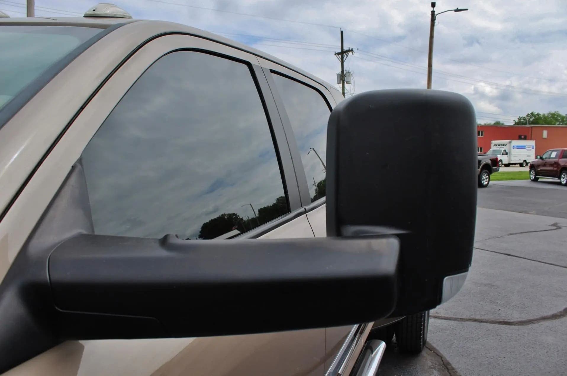2010 Dodge Ram 3500 SLT Mega Cab Big Horn Cummins Dually 4×4 6-Speed, view