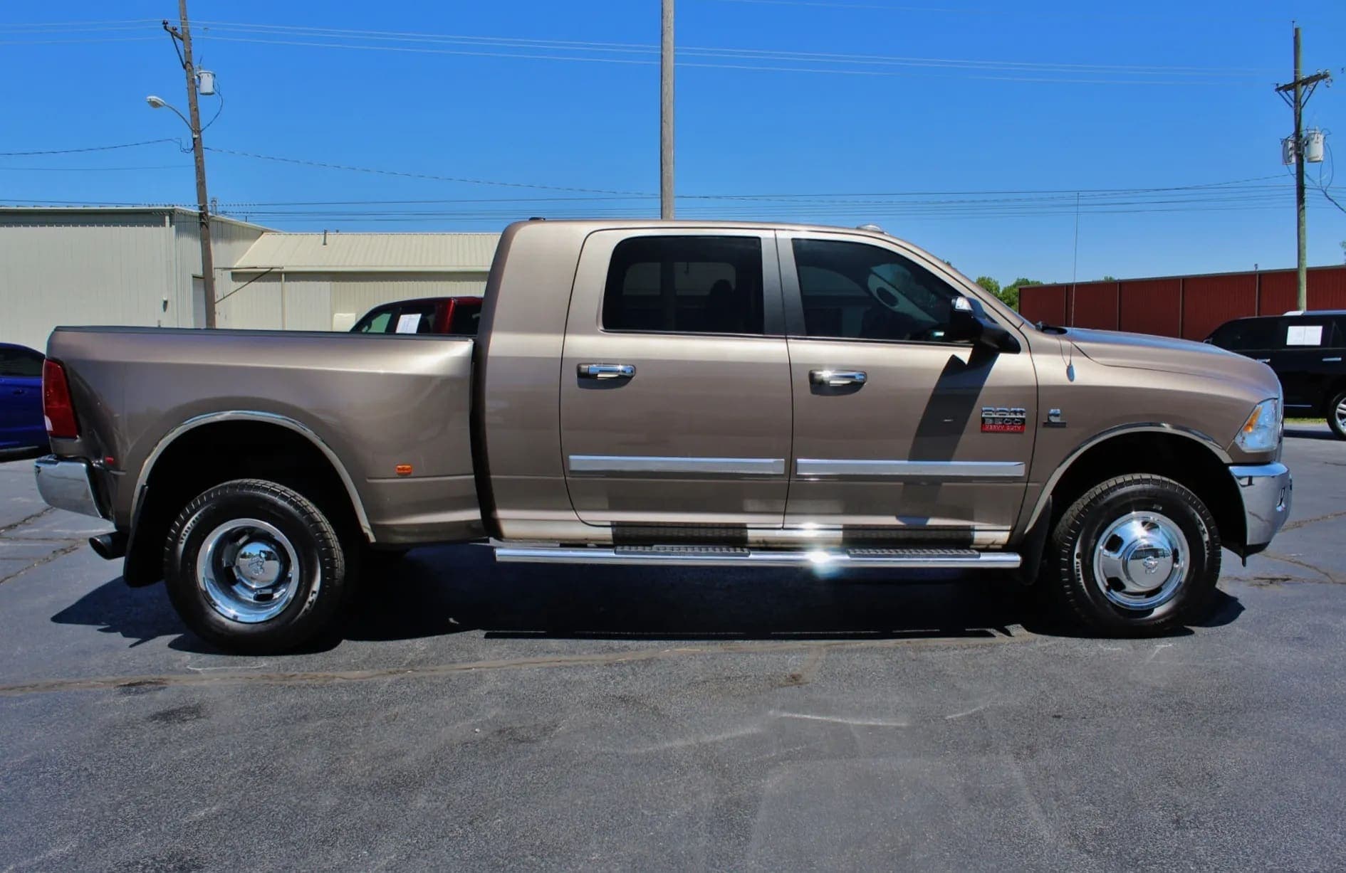 2010 Dodge Ram 3500 SLT Mega Cab Big Horn Cummins Dually 4×4 6-Speed, view