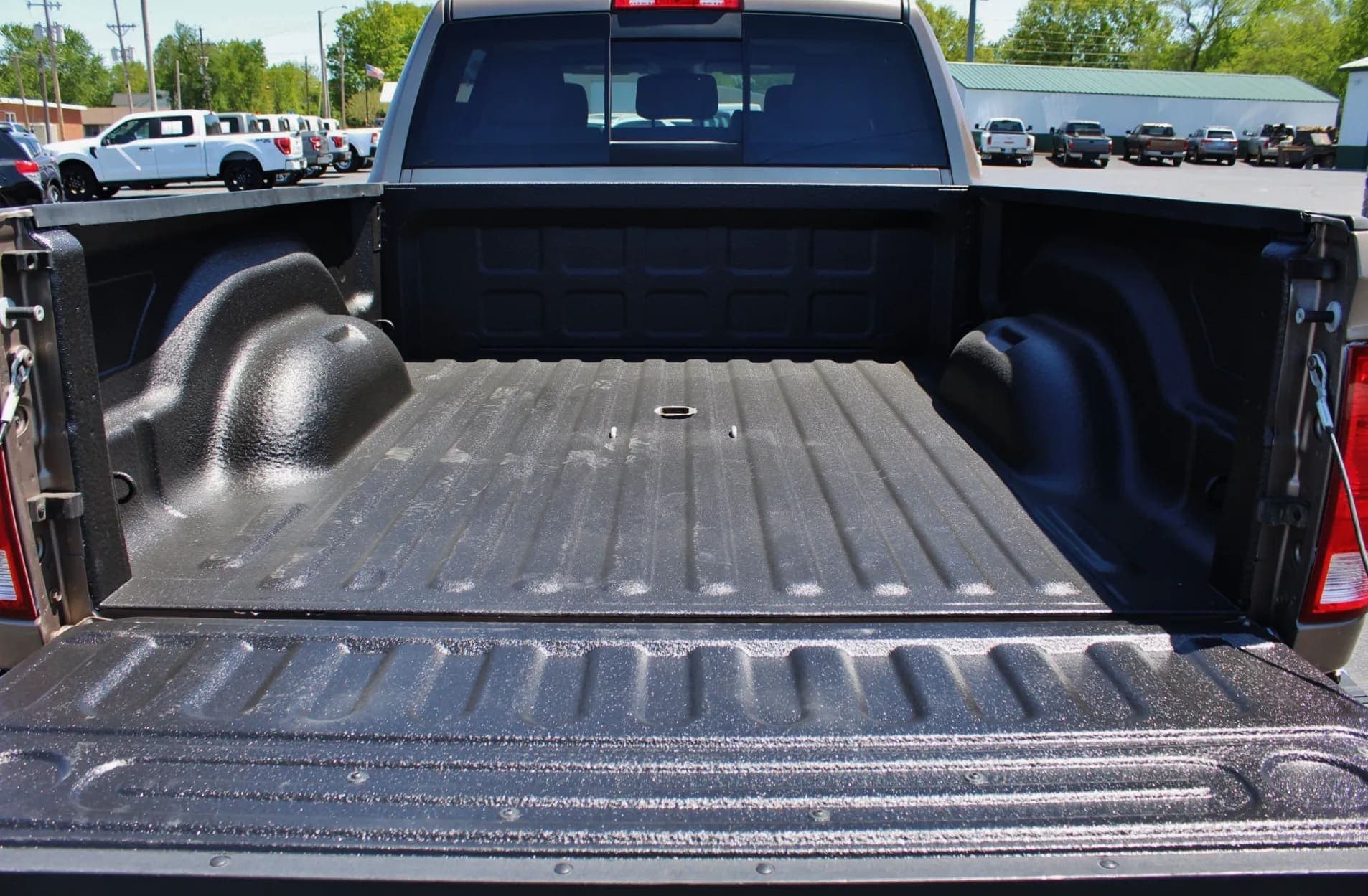 2010 Dodge Ram 3500 SLT Mega Cab Big Horn Cummins Dually 4×4 6-Speed, view