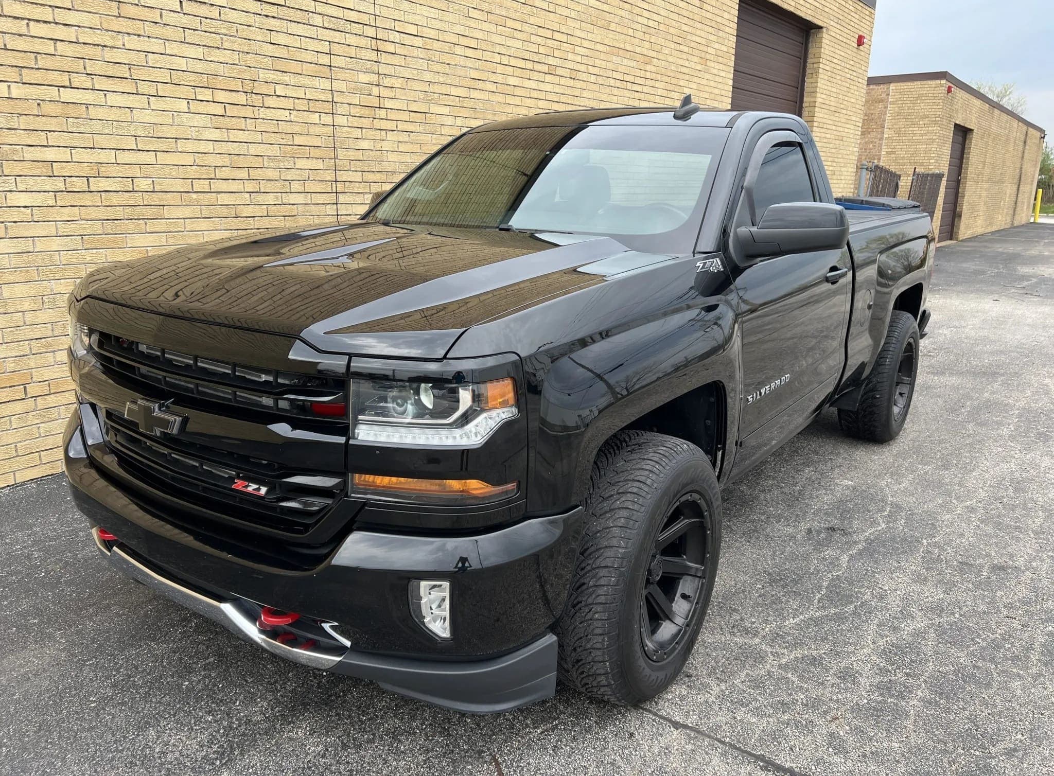 Twin-Turbocharged 2018 Chevrolet Silverado 1500 LT Z71 4×4, view