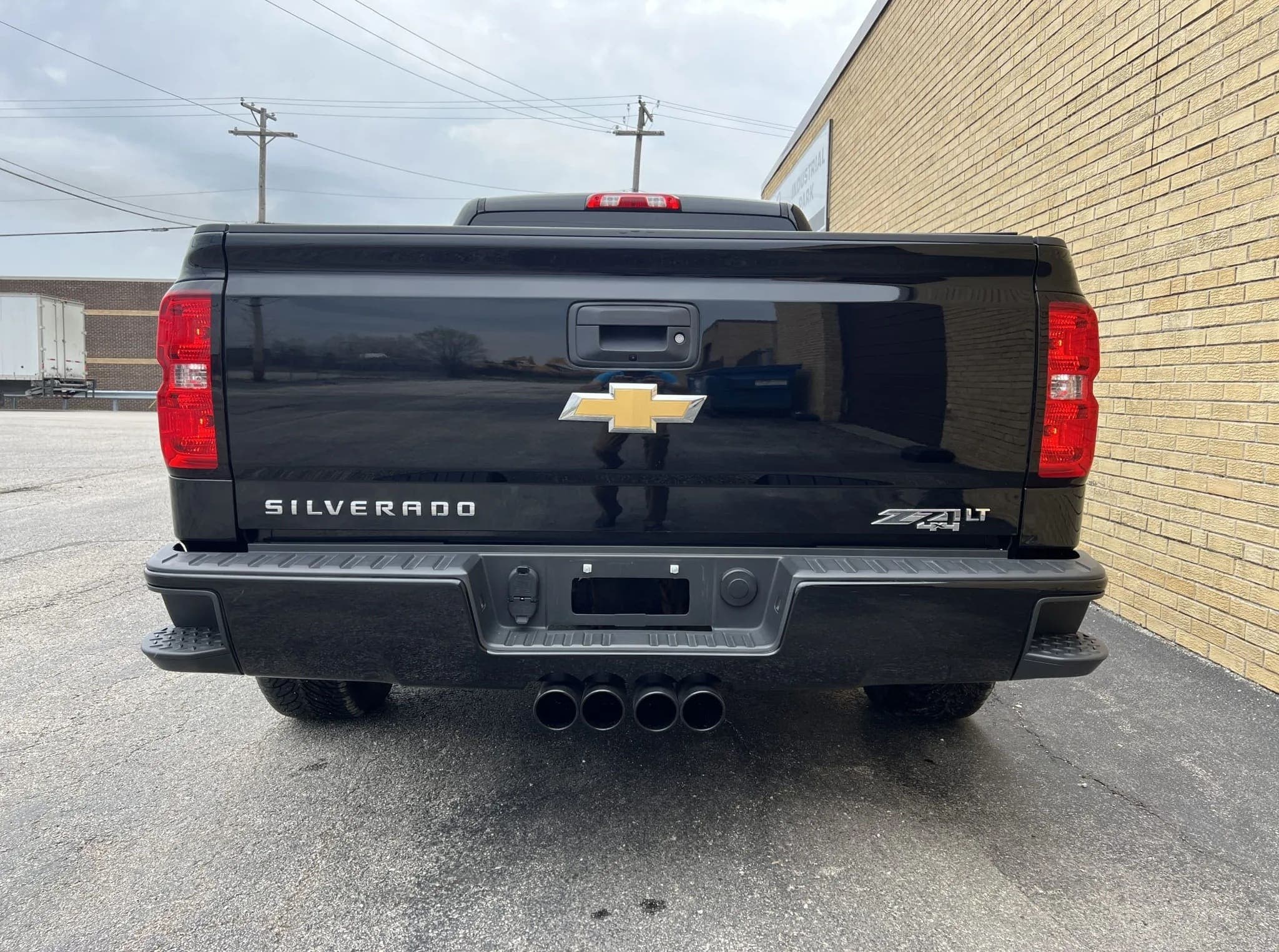 Twin-Turbocharged 2018 Chevrolet Silverado 1500 LT Z71 4×4, view
