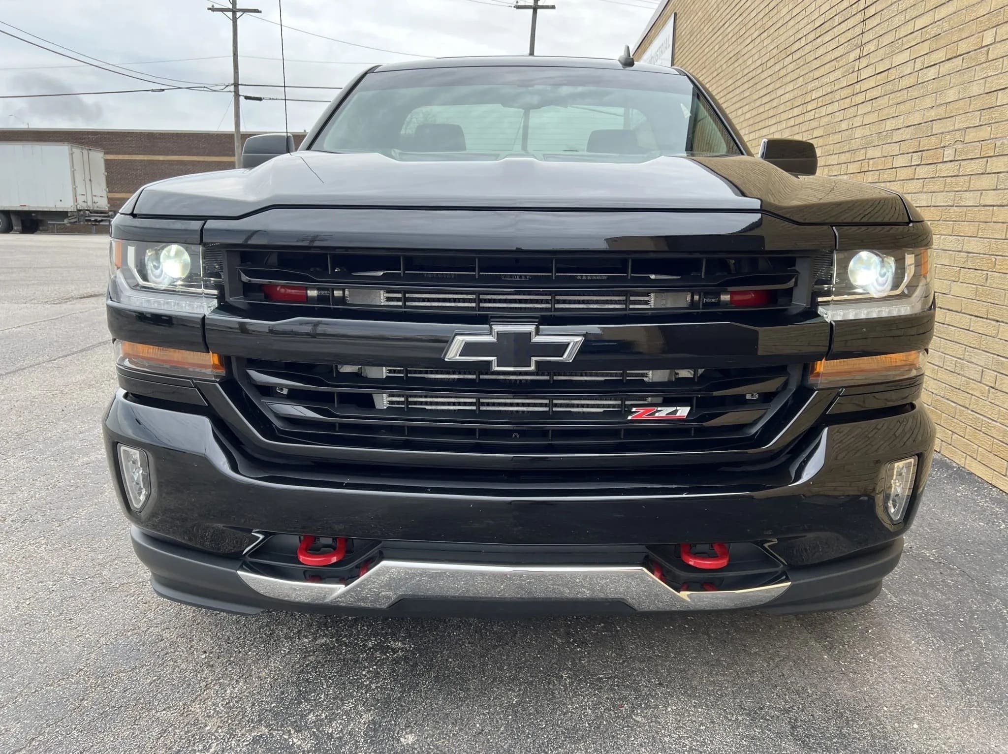 Twin-Turbocharged 2018 Chevrolet Silverado 1500 LT Z71 4×4, view