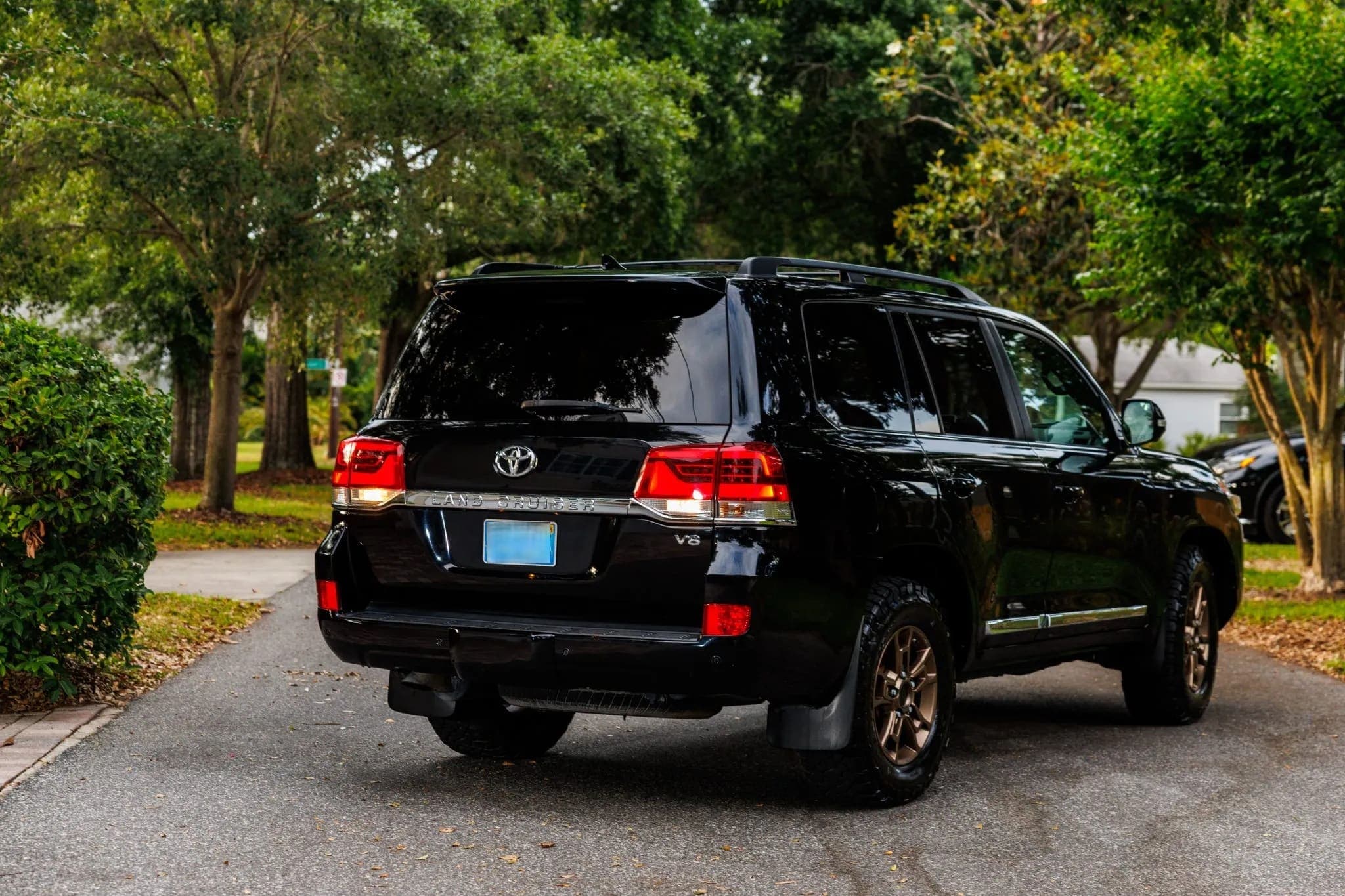 Toyota Land Cruiser URJ200, view
