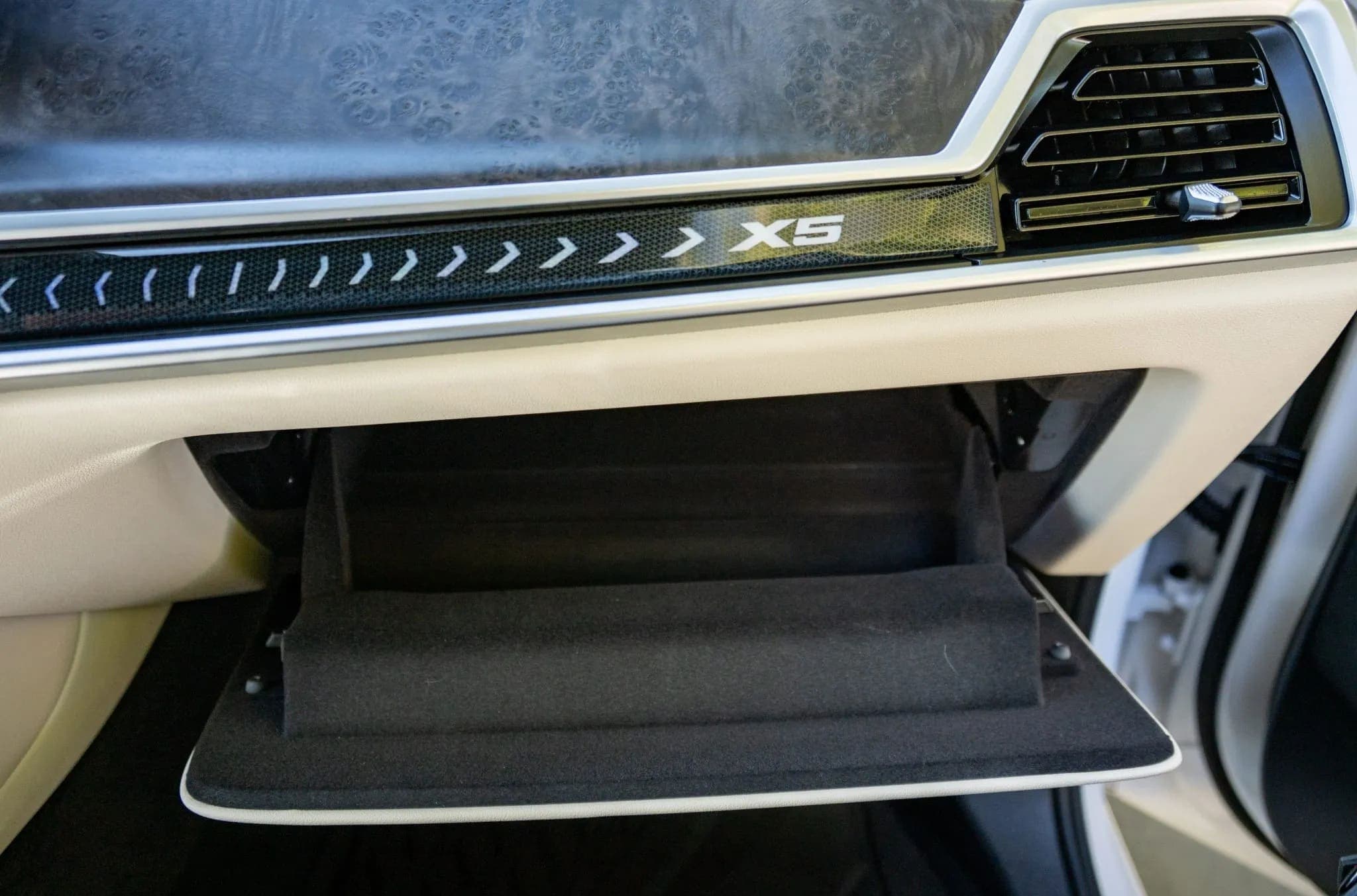 BMW X5 xDrive50e M Sport, view