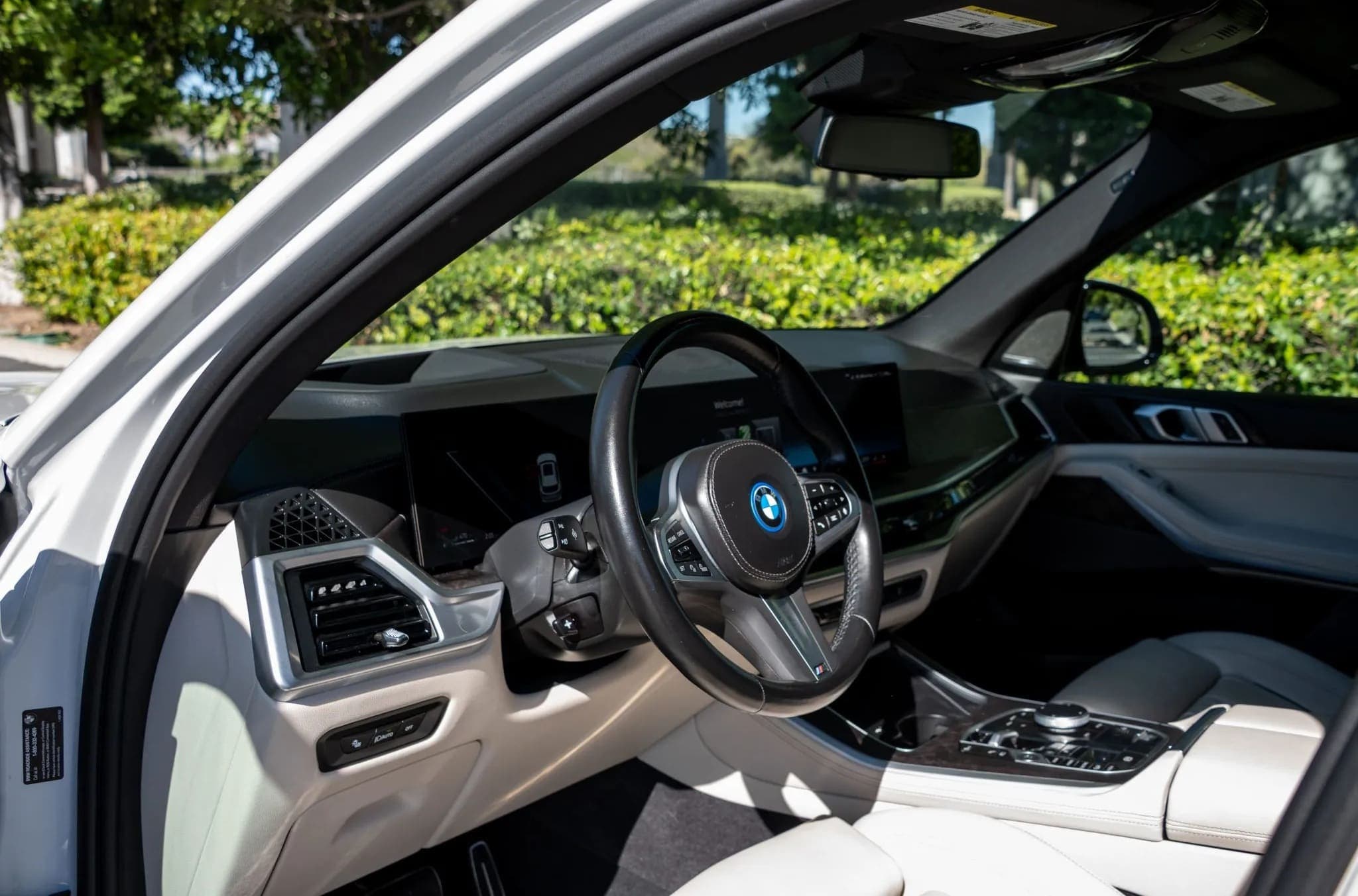BMW X5 xDrive50e M Sport, view