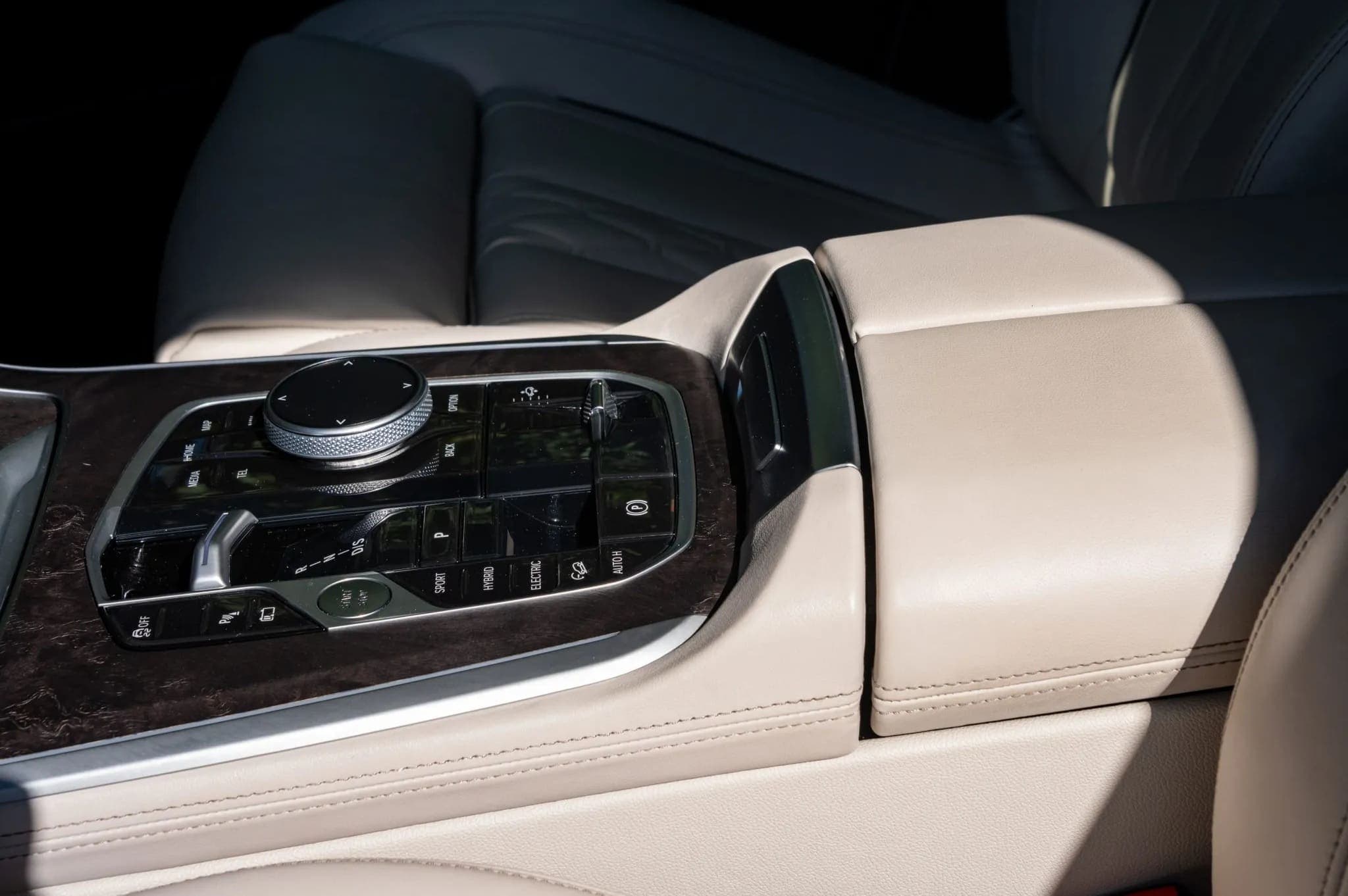 BMW X5 xDrive50e M Sport, view