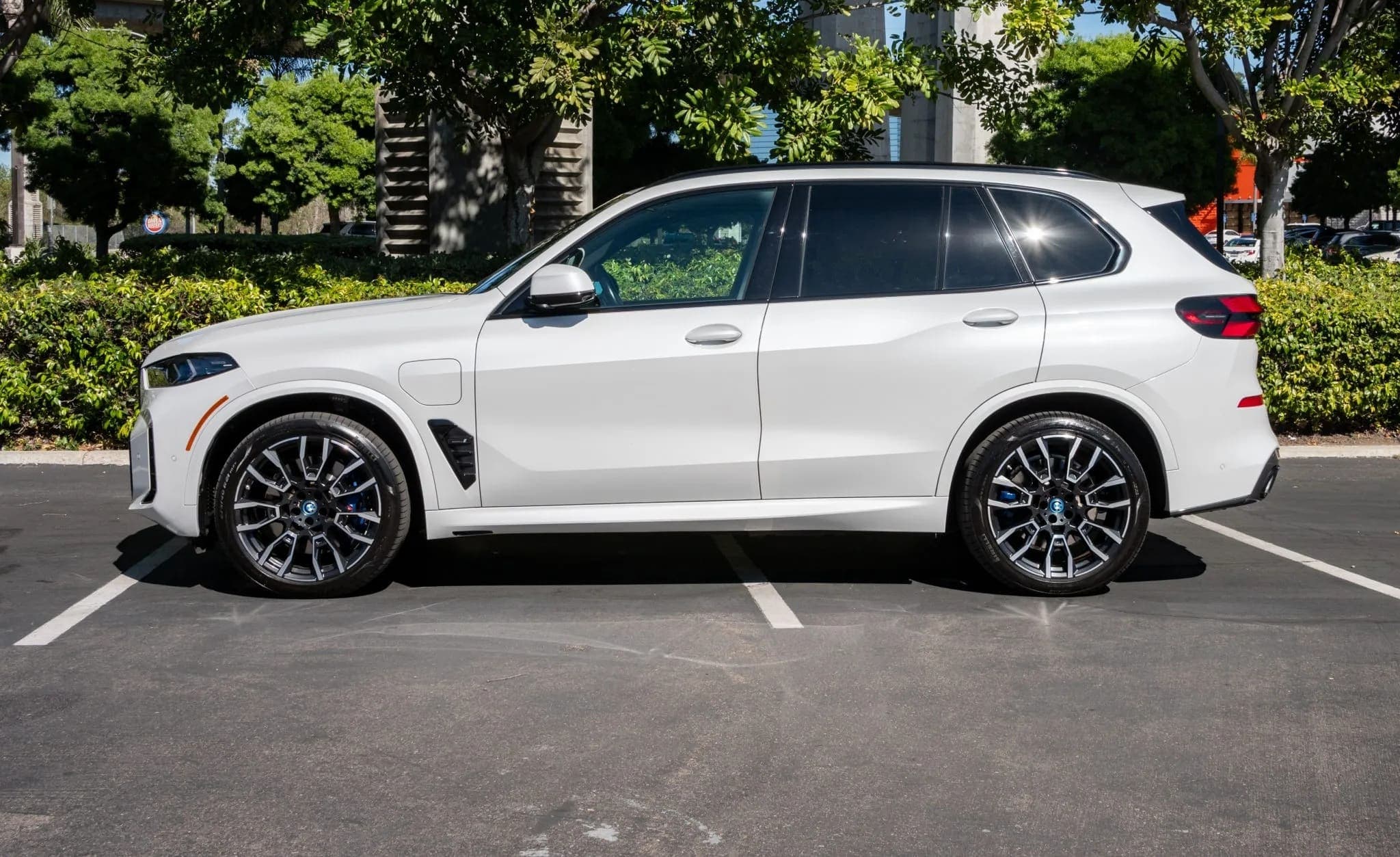 BMW X5 xDrive50e M Sport, view