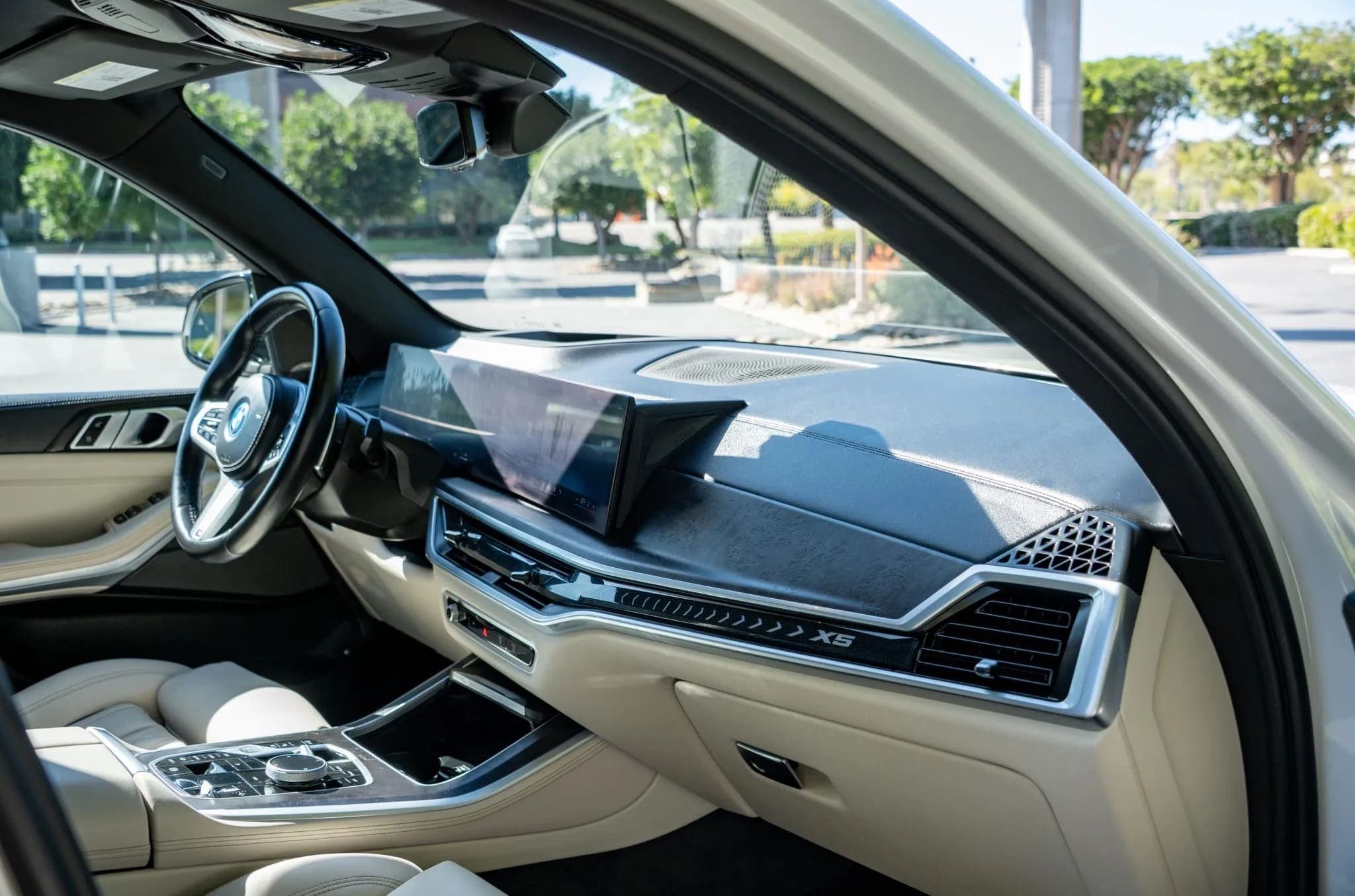 BMW X5 xDrive50e M Sport, view