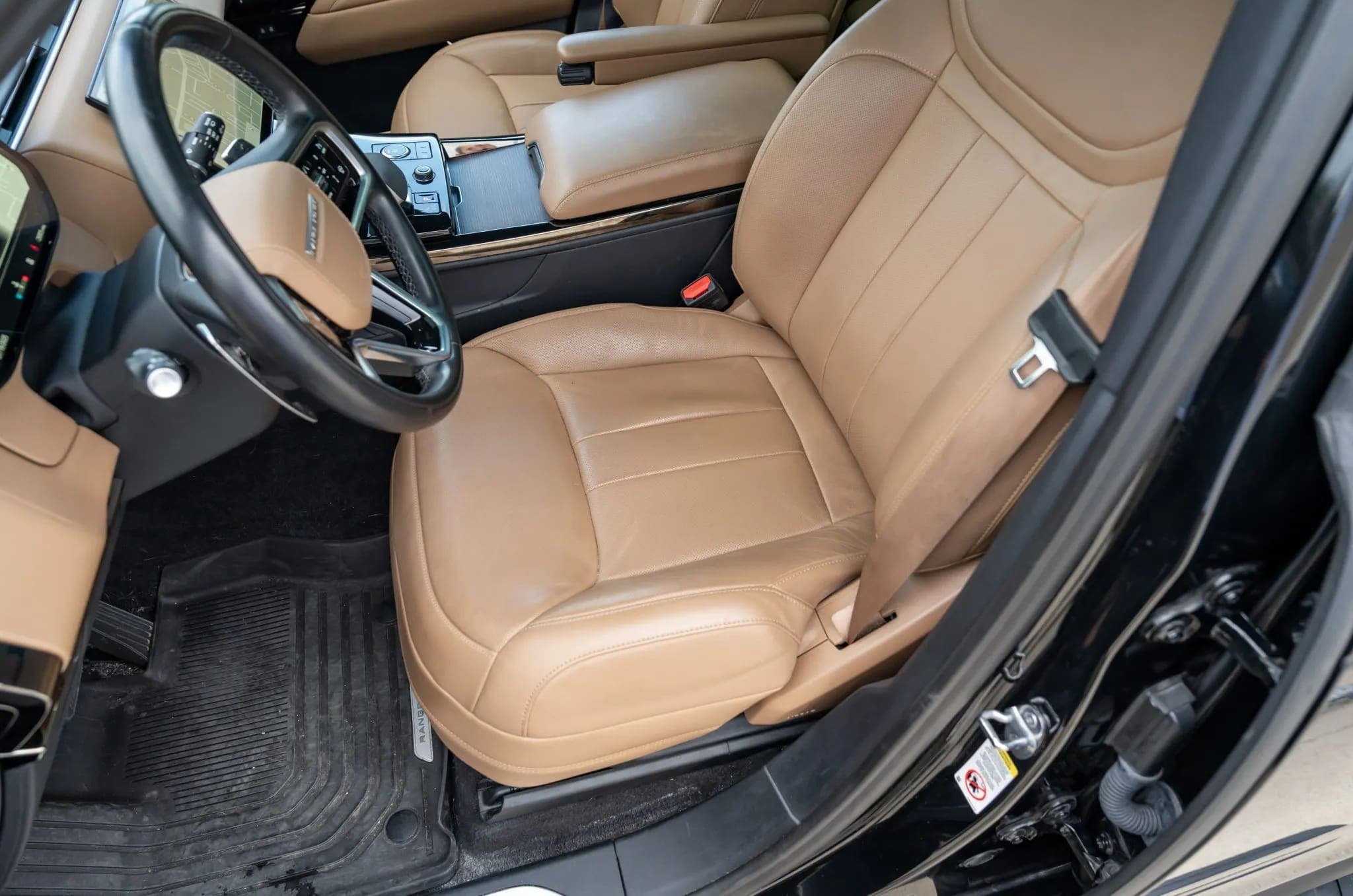 2023 Land Rover Range Rover Sport P360 SE, view