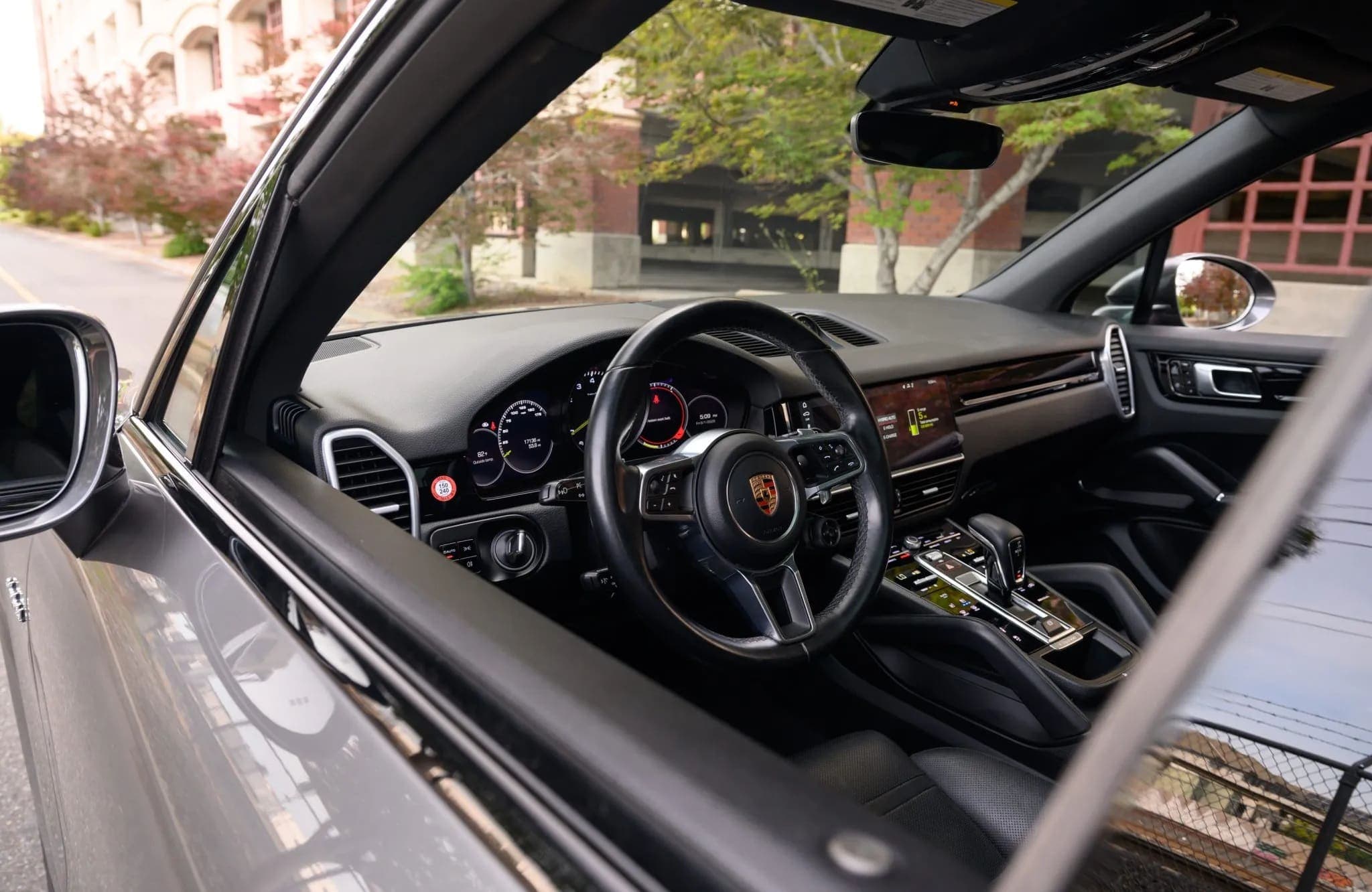 Porsche Cayenne E-Hybrid, view
