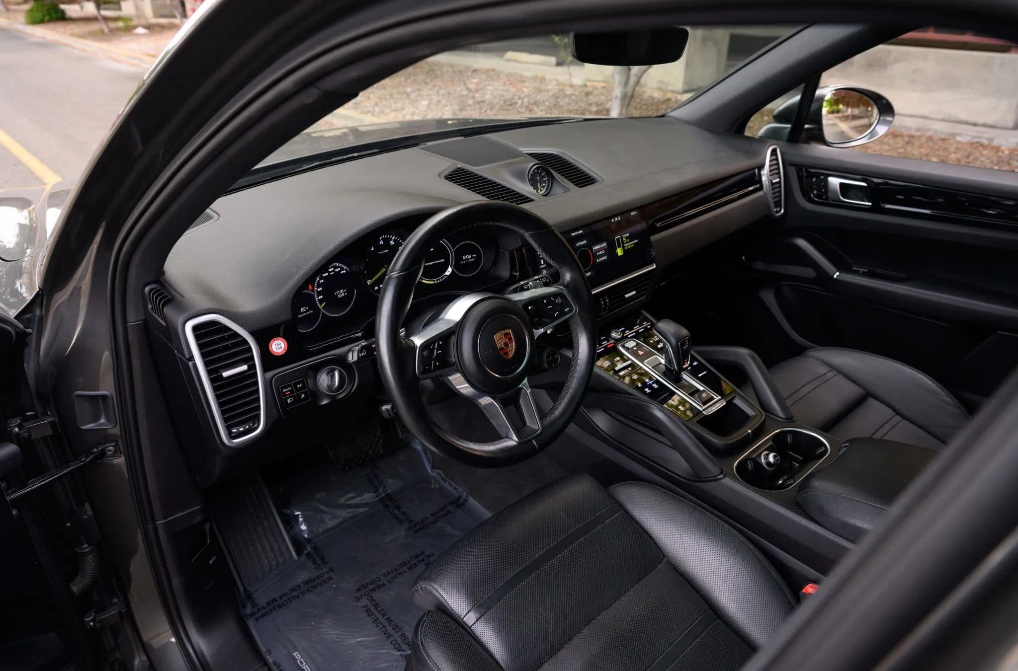 Porsche Cayenne E-Hybrid, view
