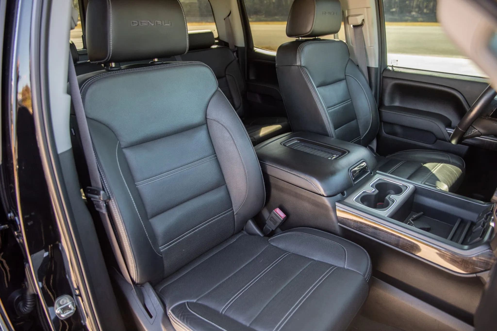 One-Owner, Modified 2016 GMC Sierra 2500HD Denali Crew Cab Duramax 4×4, view